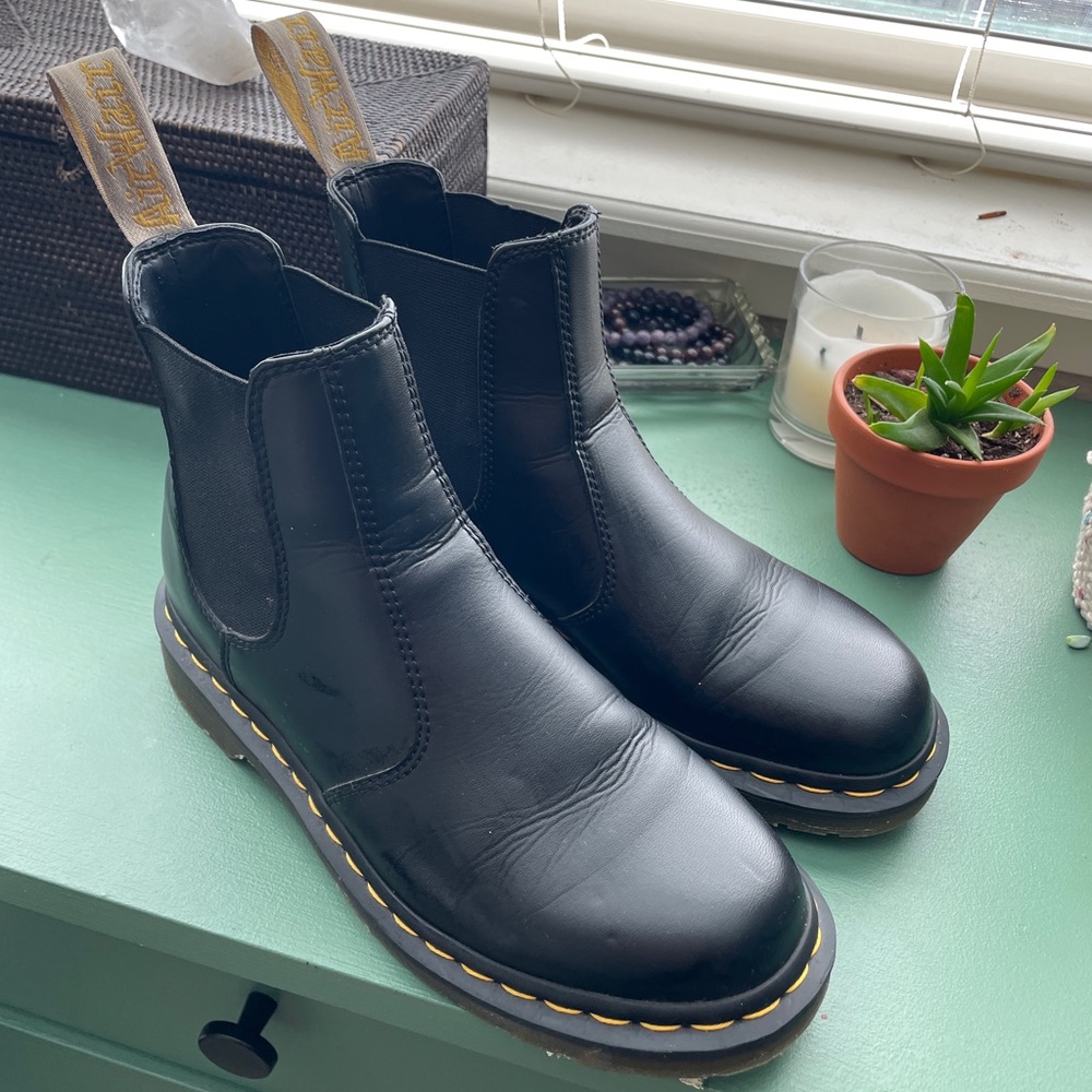 Dr Martens Vegan Leather Chelsea Boot